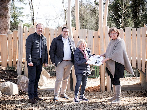 Tierpark Westküstenpark am 11.04.2022: HERZLICHEN DANK AN DIE: Tourismus-Zentrale und Gemeinde von St. Peter-Ording!
